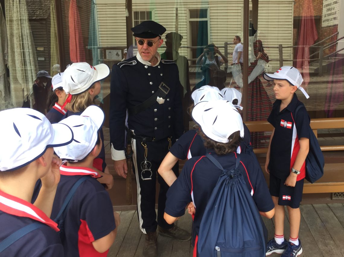 Year 5 students step back in time at Sovereign Hill