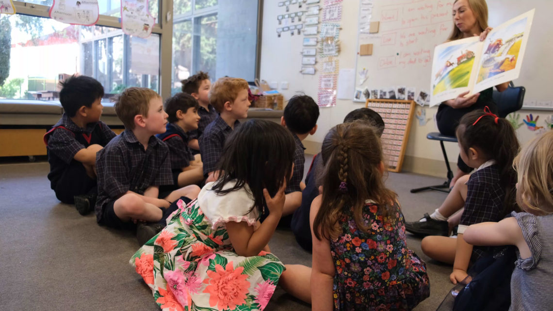 Transitioning from Kindergarten into Primary School with the help of our Prep students